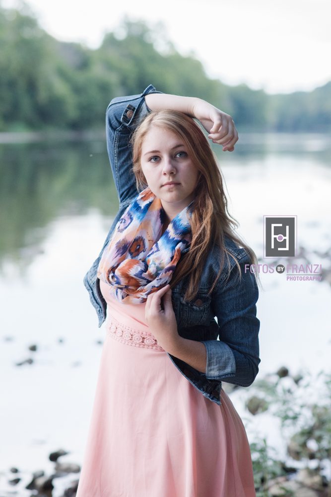 Fall Senior Session | Country Themed Session | Clothing Details | Session Details | Fotos by Franzi Photography