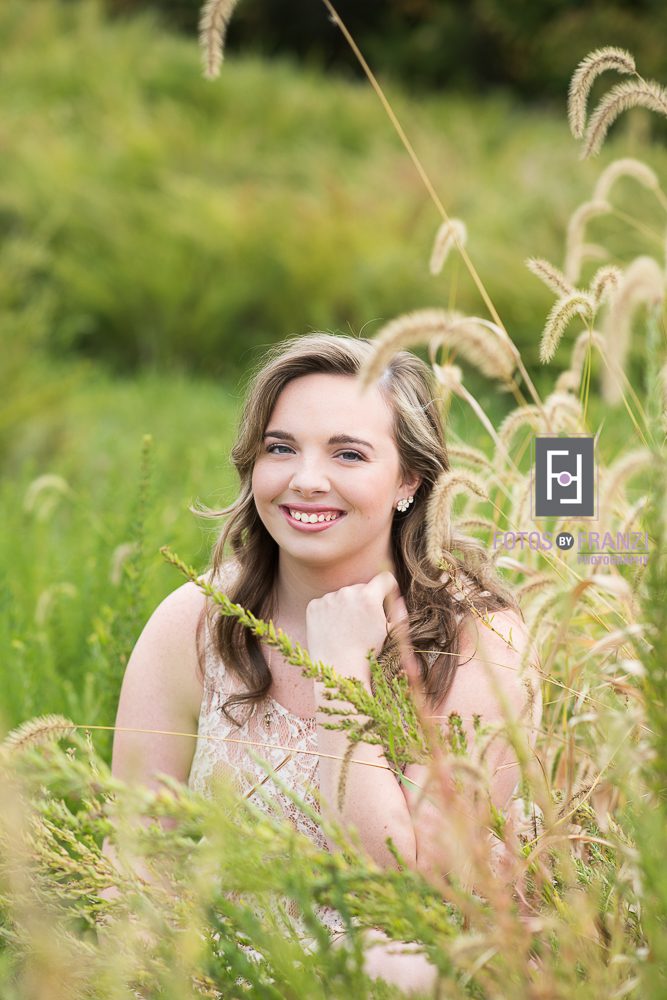 Fall Senior Session | Clothing Details | Session Details | Fotos by Franzi Photography