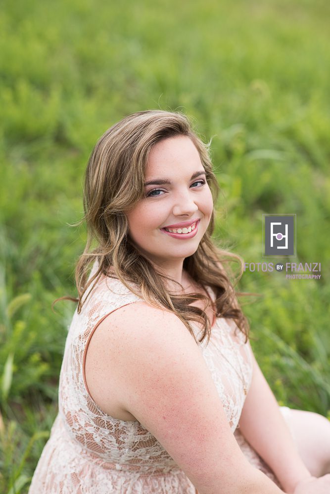 Fall Senior Session | Clothing Details | Session Details | Fotos by Franzi Photography