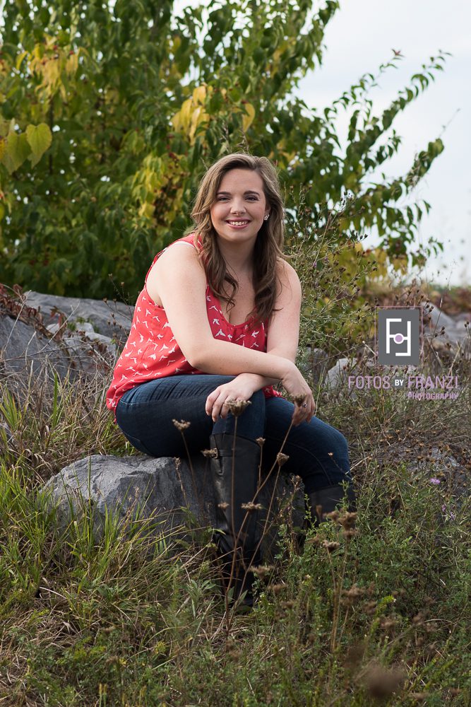 Fall Senior Session | Clothing Details | Session Details | Fotos by Franzi Photography