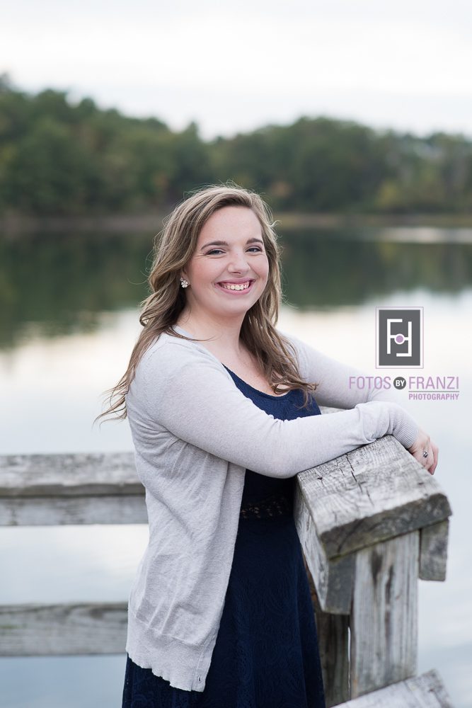 Fall Senior Session | Clothing Details | Session Details | Fotos by Franzi Photography