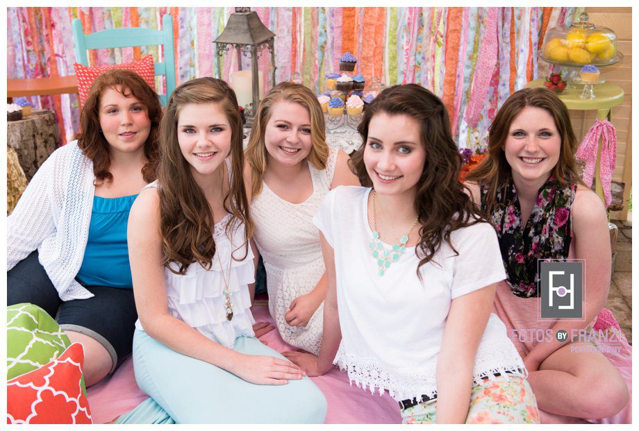 Spring Group of Girls April Showers Themed Styled Session | Senior Session | Pink & Purple | Fotos by Franzi Photography