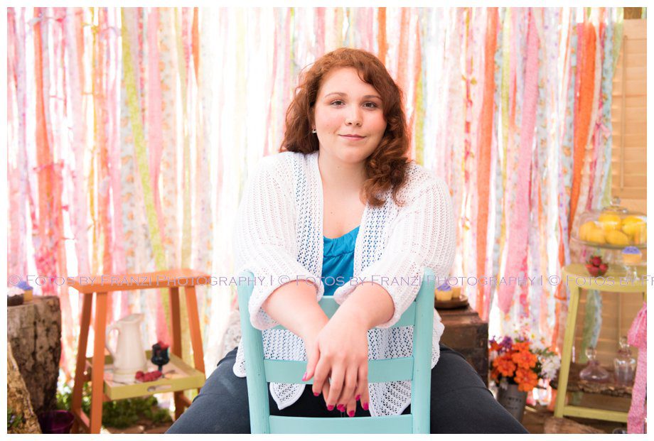 Spring Group of Girls April Showers Themed Styled Session | Senior Session | Pink & Purple | Fotos by Franzi Photography