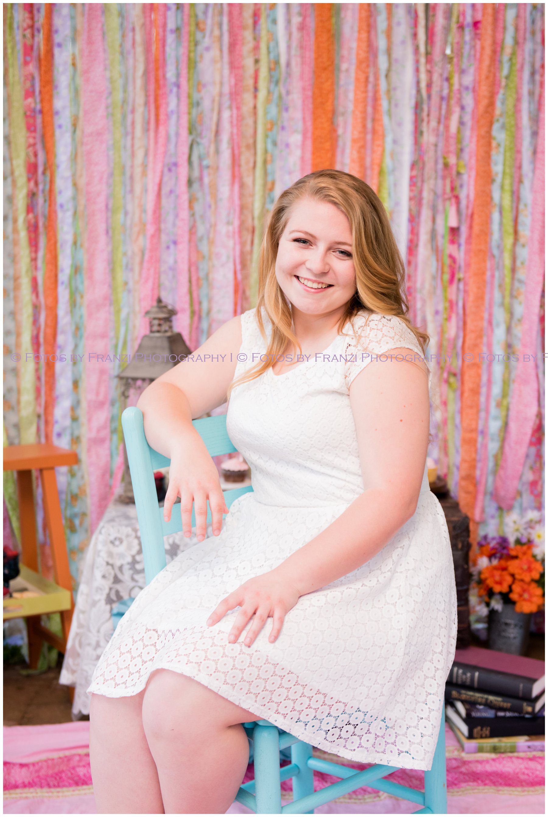 Spring Group of Girls April Showers Themed Styled Session | Senior Session | Pink & Purple | Fotos by Franzi Photography