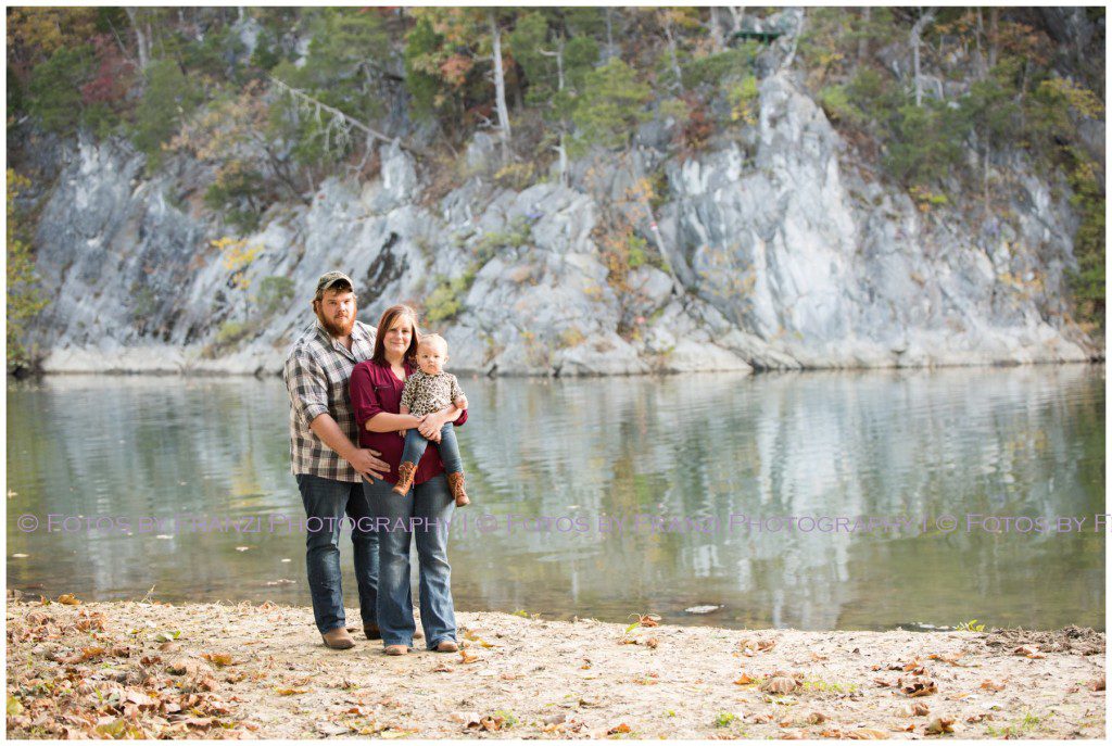 Guessford Family Portraits | Front Royal Golf Course | Front Royal, Virginia